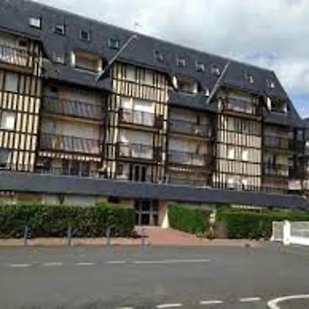Villers-sur-mer, 2 Pieces, 4 Personnes - Fr-1-712-6 Apartment *